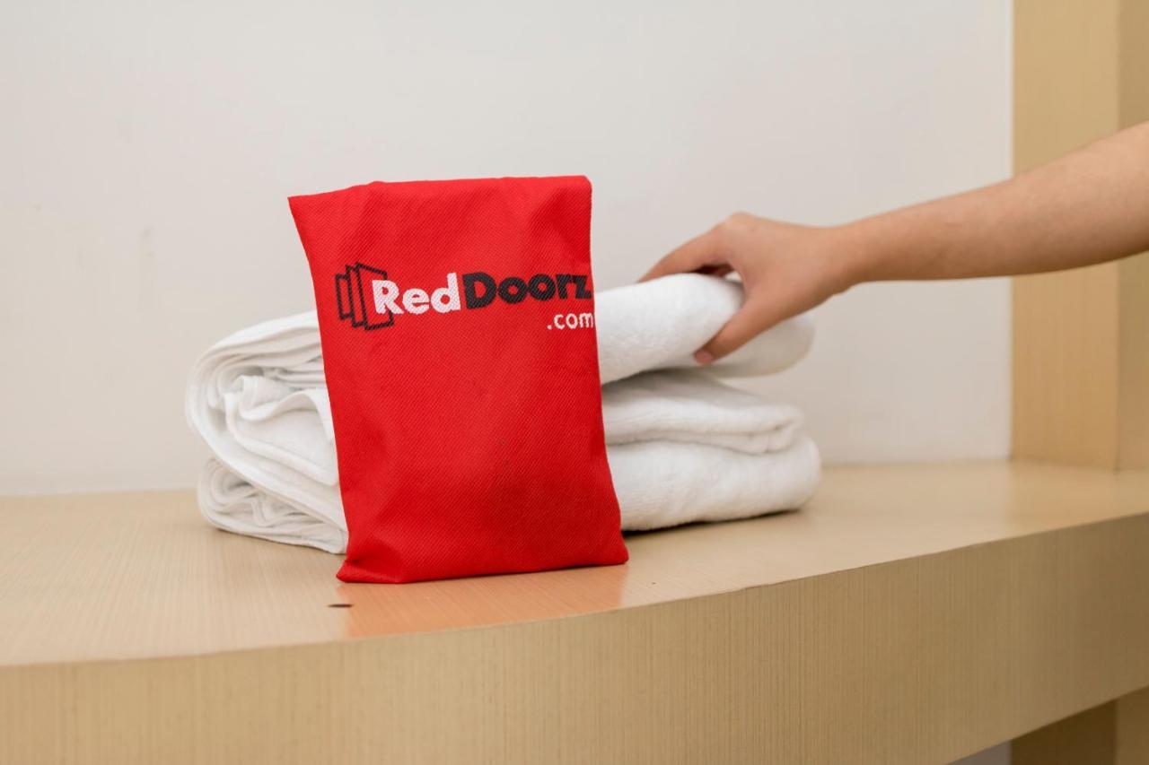 Reddoorz @ Graha Cemerlang Maros Makassar Exterior photo